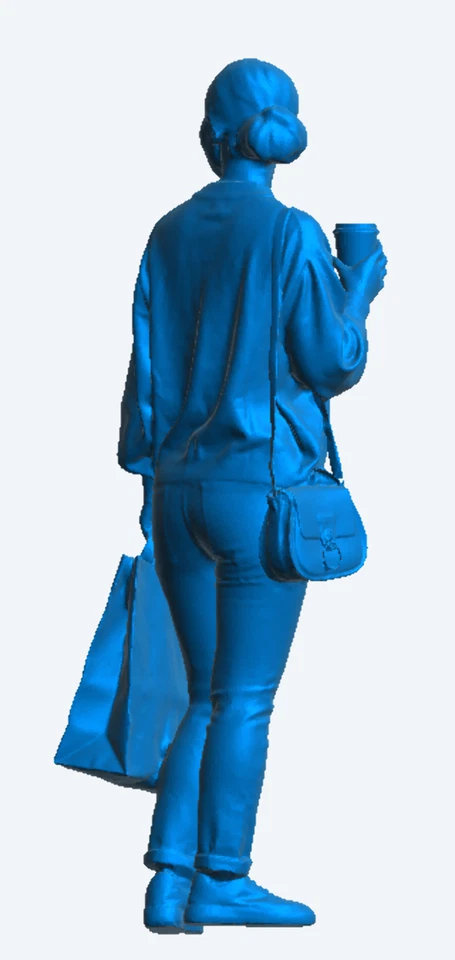 W2 Tamiya Model Figure – Casual Woman with Shopping Bag and Smartphone - Image 3 of 4