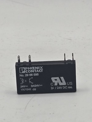 Phoenix Contact 2966595 Plug-in Miniature Solid-state Relay BEARLY USED!!