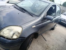 Porte avant et accessoires Toyota YARIS
