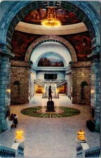 Interior of Utah State Capitol, Cyrus Dallin's Chief Massasoit - Postcard 