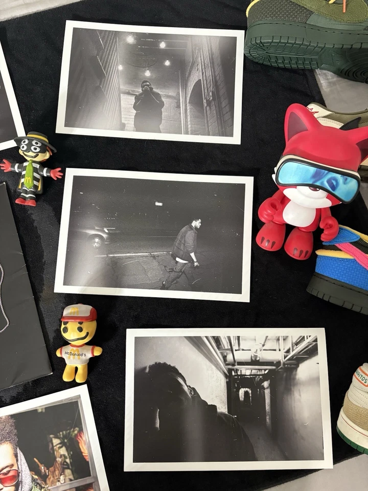 Fotos litográficas de 5 años de la trilogía The Weeknd Foto 3 de 4