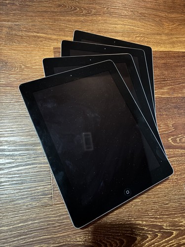QTY:4 (FOUR) Apple iPad 2nd Generation (16 GB) USED -Silver w/ CASES - 第 1/12 張圖片