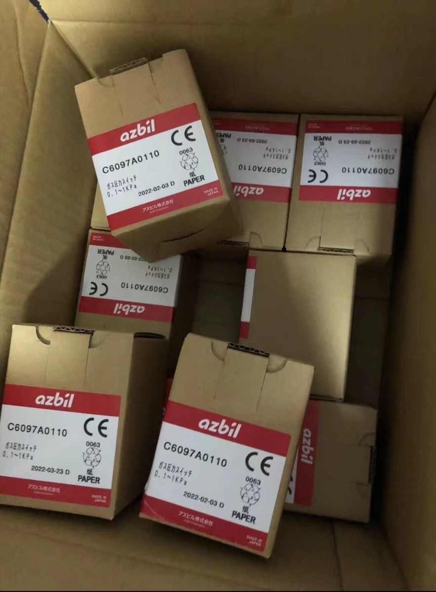 1PC Brand NEW Original Azbil C6097A0110 Pressure Switch In