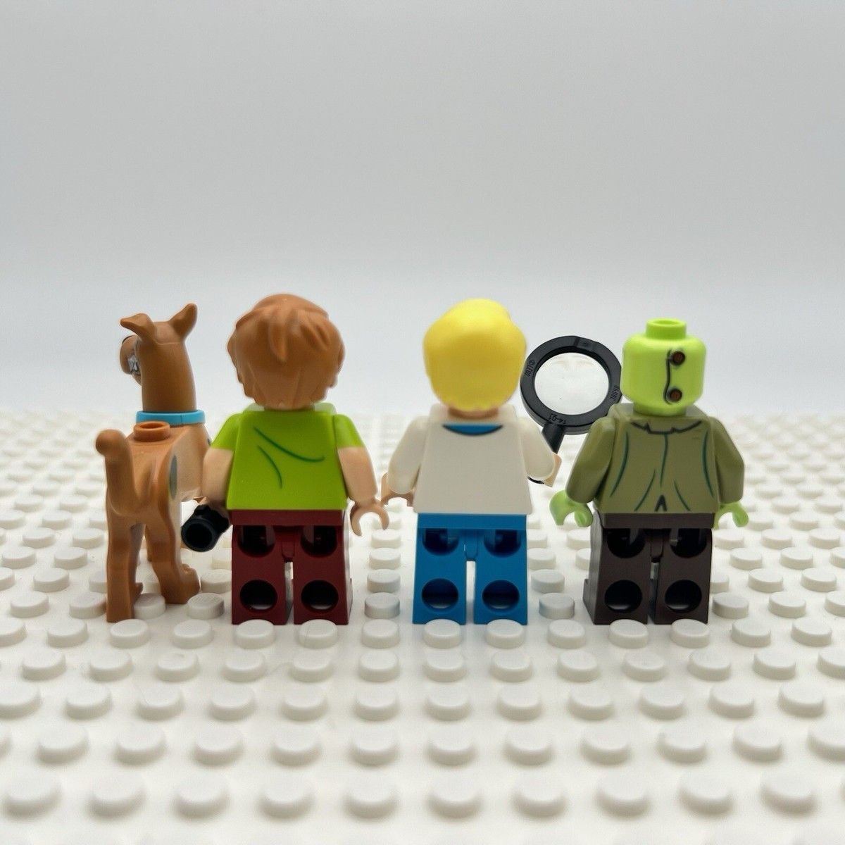 Lego Minifigures Lot Scooby Doo 75902 Fred, Scoob, Shaggy, And