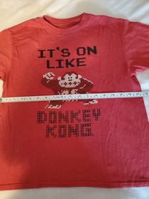 Nintendo It's On Like Donkey Kong NES Arcade Classic Boys T-Shirt Medium