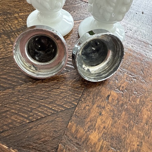 Westmoreland Salt and Pepper Shaker Bead Cable Grape Leaf White Milk Glass - Picture 7 of 14
