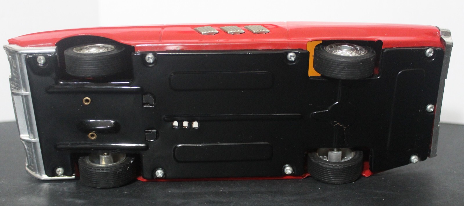 VINTAGE FIFTIES 1:18 SCALE 1960'S RED THUNDERBIRD CONVERTIBLE TIN CAR