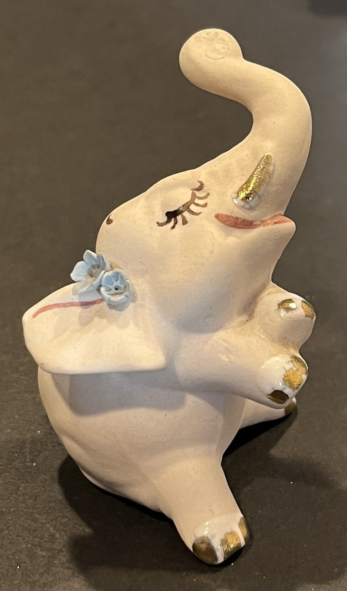 Hipster in Pink Elephants / 超レア物！旧型ヒップスター 1950s Ceramic Pink Elephant With Gold Accent, Japan 1950s