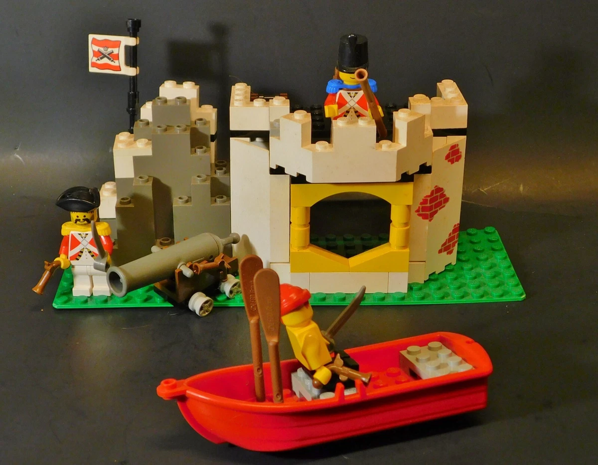 LEGO 6266 Pirates Cannon Cove