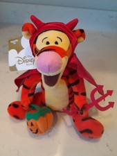 VTG NWT Disney Store Exclusive Winnie The Pooh Halloween Bean Devil Tigger 9"