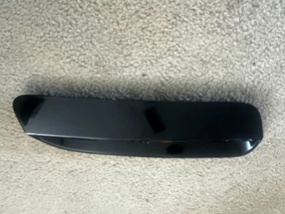 08 09 Pontiac G8 capó delantero ventilación derecha negro conductor 2008 2009 Foto 3 de 4