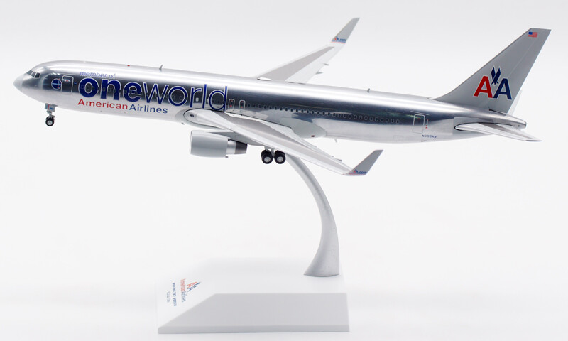 1:200 JC Wings oneworld American Airlines BOEING 767-300ER Plane