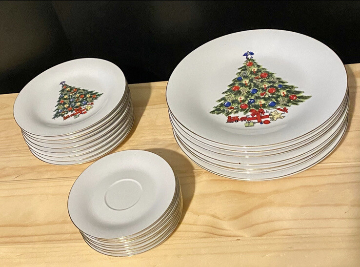 Vintage Christmas China Christmas Tree Plates 24 Piece Set