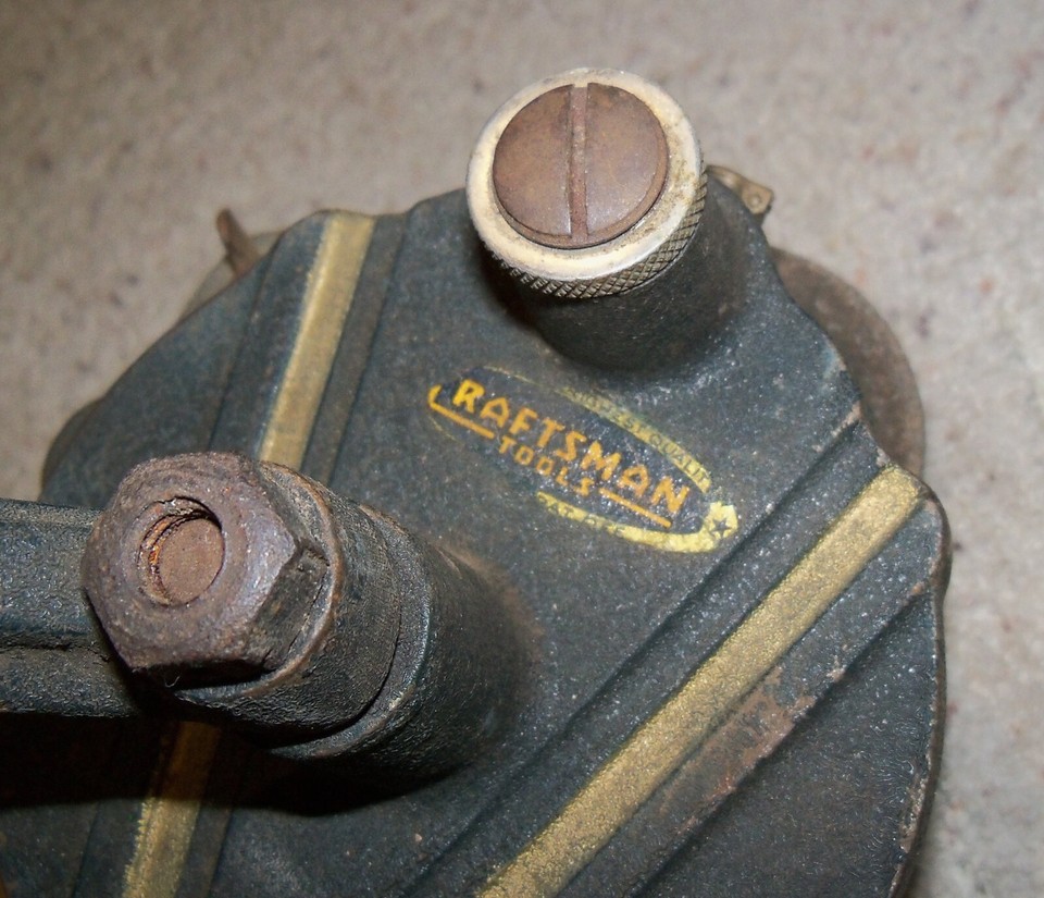 RARE VINTAGE CRAFTSMAN HAND CRANK BENCH MOUNT GRINDER, GRINDING WHEEL