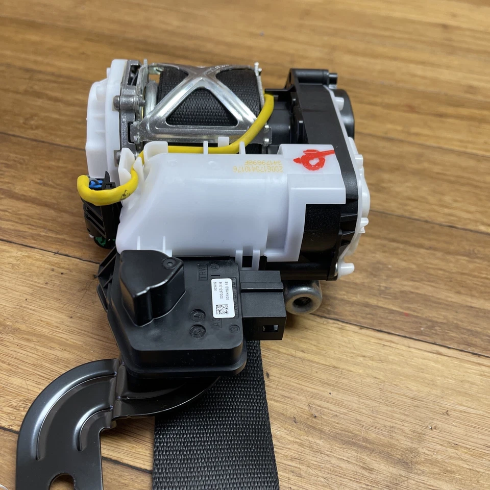 BMW M5 F90 2017-2022 retractor de cinturón de seguridad delantero izquierdo 7430115 OEM Foto 3 de 4