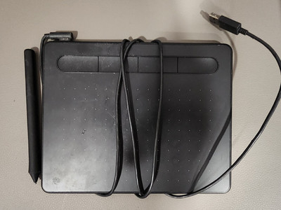 Wacom Intuos S with Pen - (Used, Good Condition)