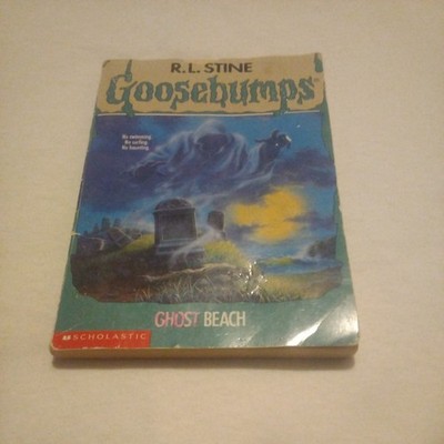 GOOSEBUMPS Ghost Beach #22 (R.L. Stine, 1994) Paperback Book 1st Edition 