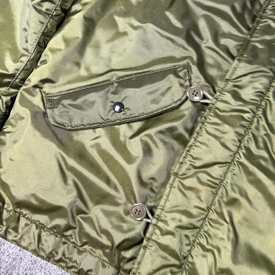 VINTAGE Avirex Extreme Cold Weather Impermeable Jacket Mens Medium US Military - Image 4 of 4