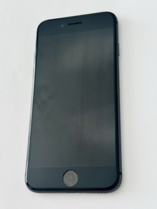 Apple iPhone 8, 64GB, ohne Simlock, Akku 82%