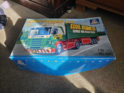 Camión y remolque Italeri 1/24 Eddie Stobart Scania - parte hecho - Imagen 2 de 9