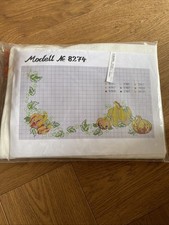 Mitteldecke Tischdecke Kürbisse 85x85 cm Stickpackung Neu und OVP