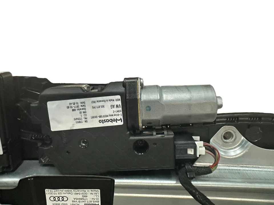 AUDI A4 S4 2017-2023 montaje techo corredizo OEM Foto 3 de 4