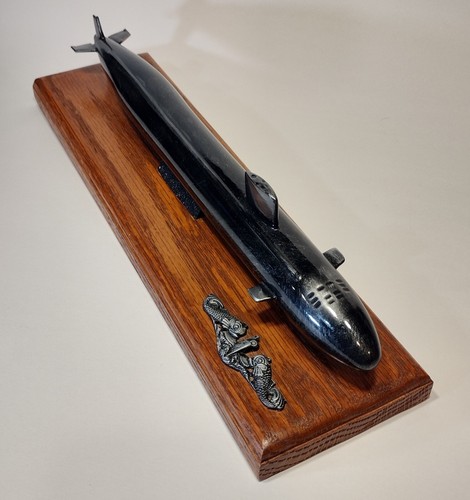 Fast Attack Submarine Model 13" Wooden Base Pewter Dolphins - Picture 11 of 15