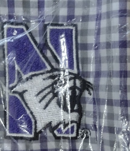 CAMISA A CUADROS JERZEES NORTHWESTERN UNIVERSITY MANGA LARGA PARA HOMBRE MEDID NUEVA CON ETIQUETAS - Imagen 2 de 2