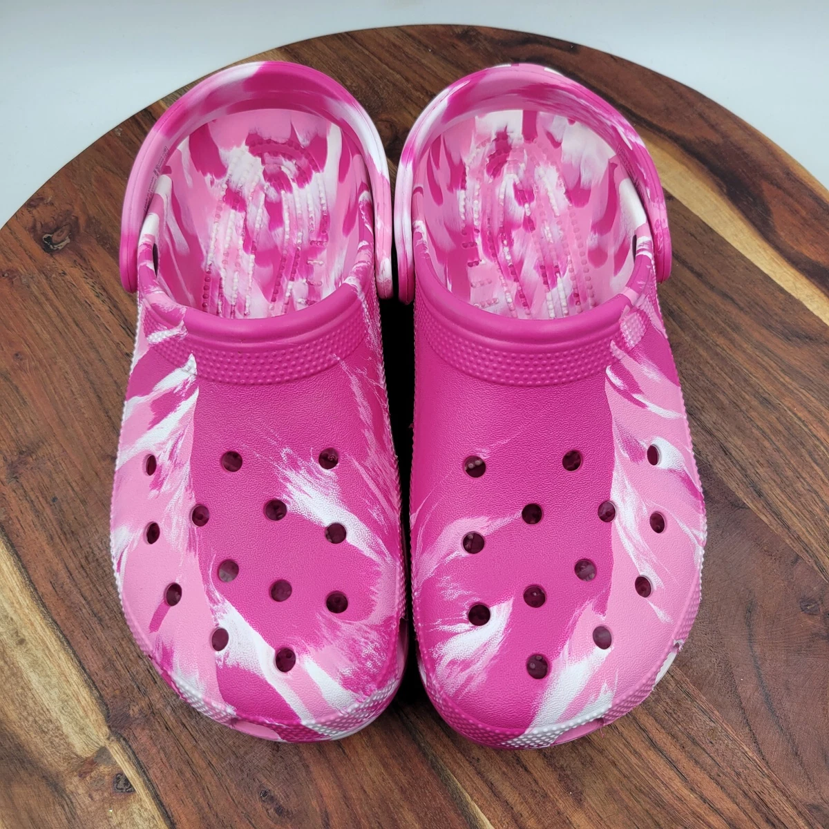 Crocs white and best sale pink