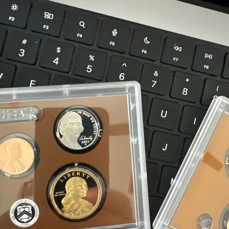 2011-S US Mint Silver Proof Set Gem Coins W/Original Box and COA - Image 4 of 4