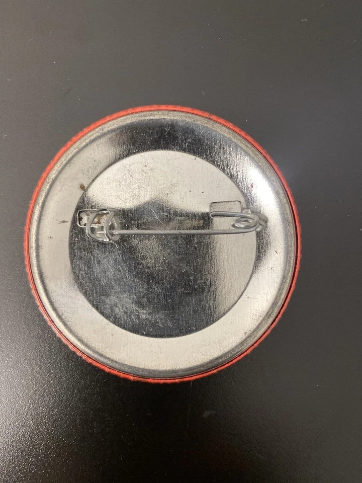 Винтажный редкий бутон 1970-х Spanaway Speedway Friday Nite 2 дюйма - Изображение 2 из 3