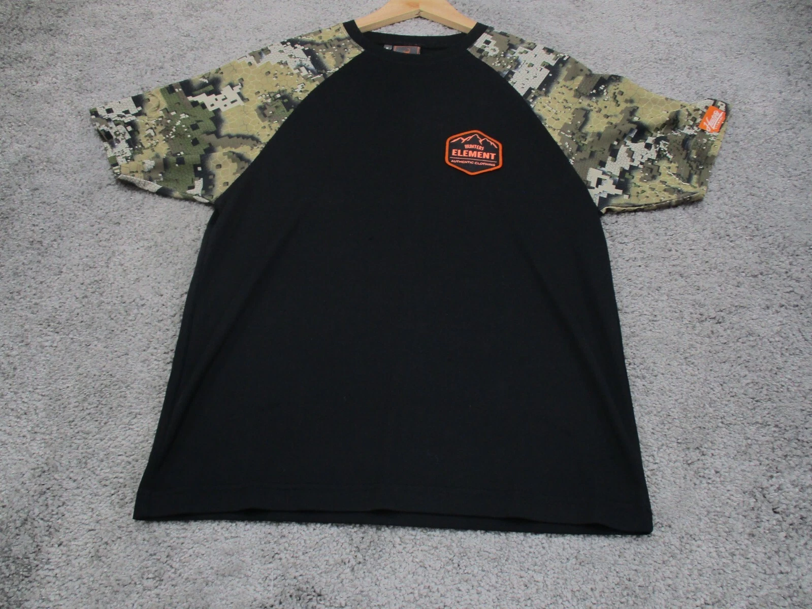 Hunters Element T Shirt Tee Small V Neck Hunting Camo Shooting Fishing