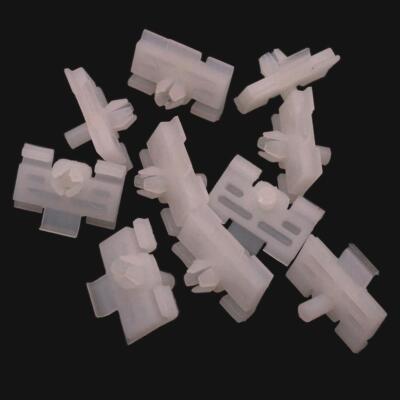 30 x YOU.S Original Zierleiste Halteklammer Clips für Mercedes A124 C124 S124