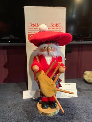 STEINBACH CHRISTMAS LEGENDS DUNCAN THE SCOTTISH SANTA NUTCRACKER - W/BOX