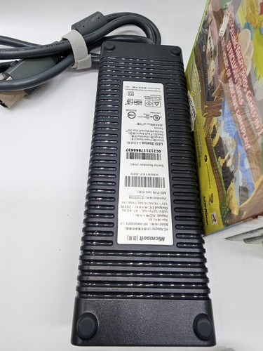 Microsoft XBox 360 - 250Gb Hdd Bundle With 10 Games (See Video/View All Photos) - Picture 6 of 14