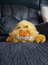 Garfield Plush 1978, 1981 United Feature Syndicate Inc Dakin Inc Stuffed Animal