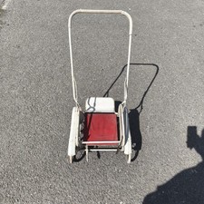 Ancienne poussette landau pour poupées Allwin en métal blanc rouge pour collection années 50