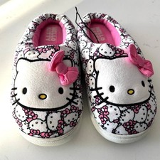 Hello Kitty, plush slippers, pink white size 7/8 W comfortable kidcore worn 1x