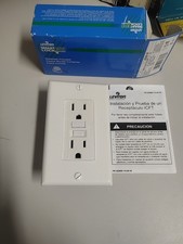 Leviton Smartlock 8599-W Switches GFCI Combo Receptacle W/Wallplate. New