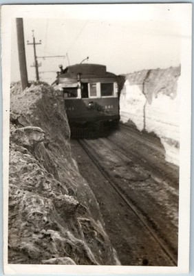 c1940s Electric Trolley Streetcar Snow Embankment Snapshot Photo Railroad