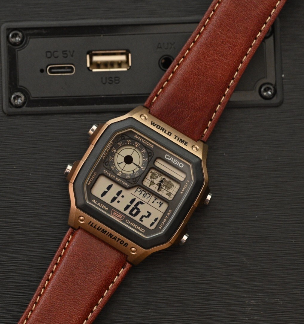 【CASIO】 カシオ AE-1200WHL-5A 　新品未使用 Casio AE-1200WHL-5A Digital Brown Leather Strap Men's Wrist