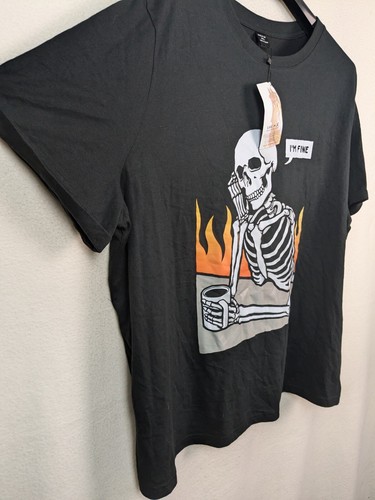 Shein Ladies top blouse size 3XL short sleeve black skull print plus size New - Picture 2 of 9