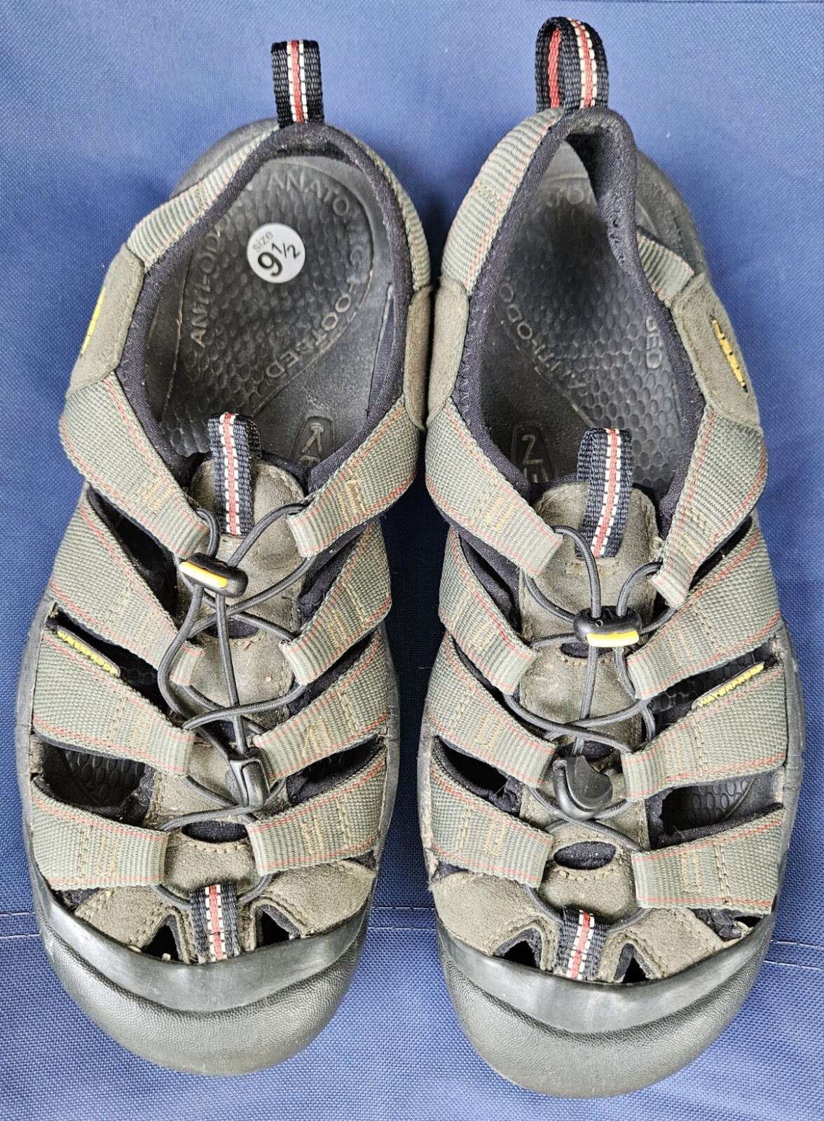 Sandali da trekking Keen impermeabili con cinturino sul retro da donna US 9 5