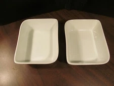 2 x jetBLUE Airways MINT airline entrée set tapas tray bowl dish plate lot