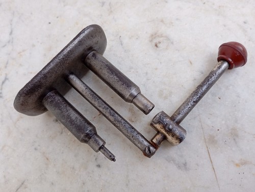 DE COLECCIÓN EN TAPONADORA Y DECAPANTE DE HIERRO IMPRIMACIÓN ESCOPETA HERRAMIENTA CALIBRE 12 DECAPPING - Imagen 8 de 17
