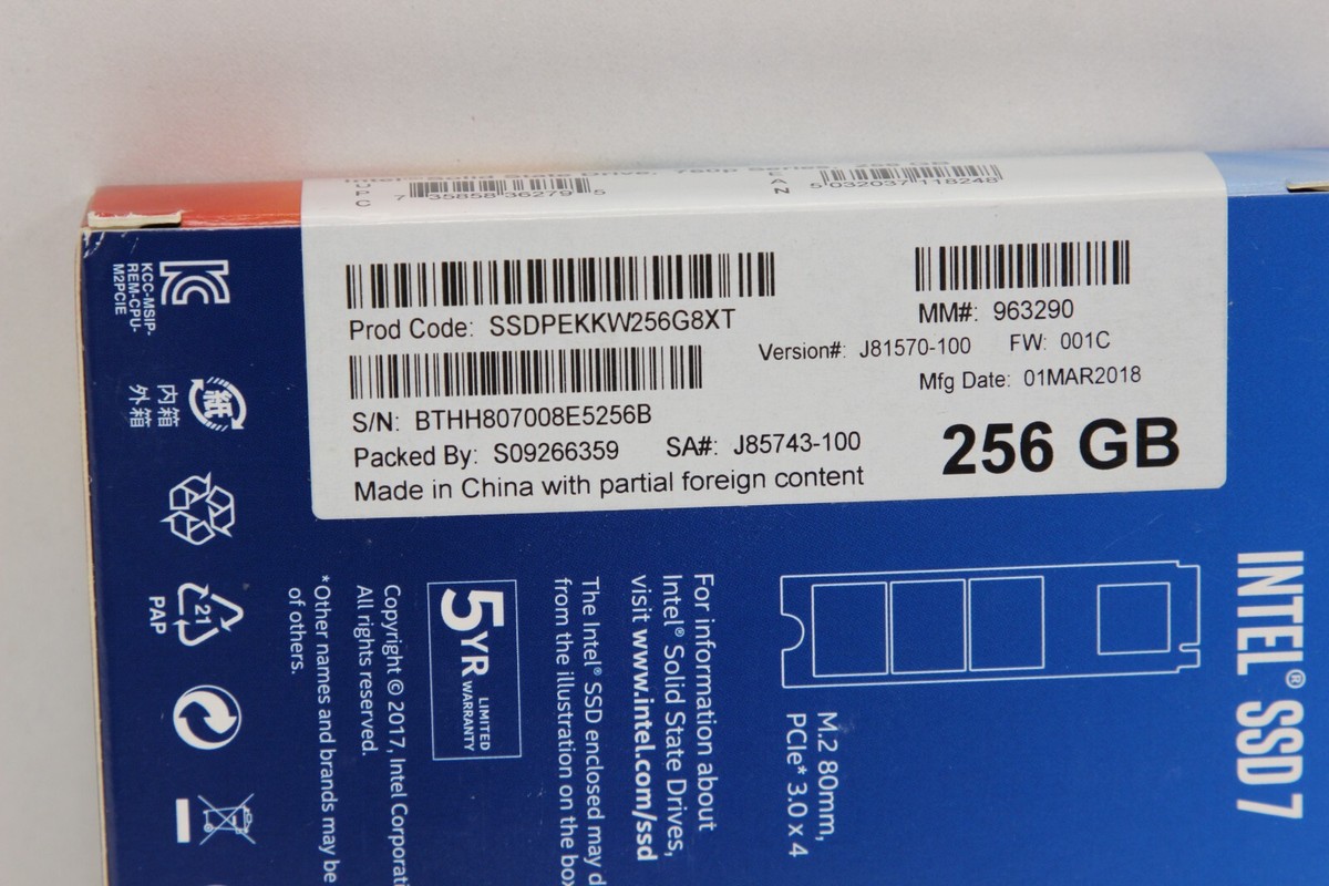Intel Solid State Drive, 760p Series, 256 GB SSD M.2 Intel Solid State Drive, 760p Series, 256 GB SSD M.2