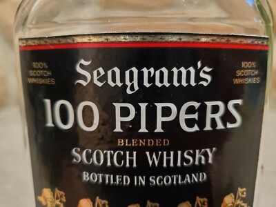 Vintage Seagram's 100 Pipers Scotch Whisky bottle 1/2 Pint 7