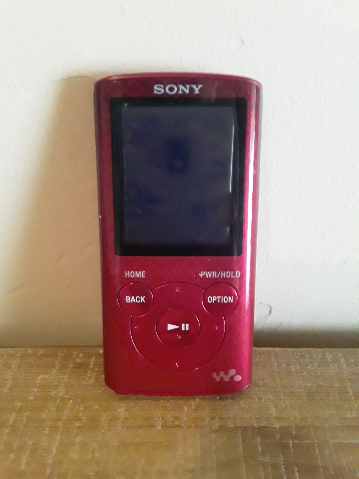 Sony Walkman NWZE383 Red Red (4 GB) Digital Media Player 27242870178