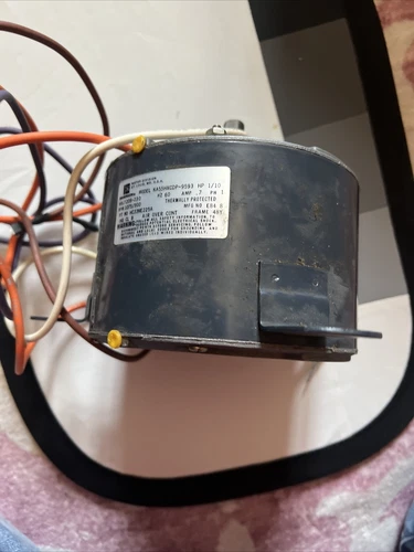 EMERSON KA55HXCDP-9593 Motor 1/10 HP 1075/900 RPM 208-230V 1PH .7 Amp HC33ME225A
