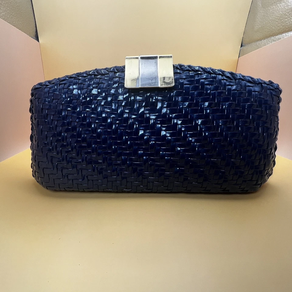 Cartera sin asas/bolso de hombro vintage de mimbre de ratán de Hong Kong Foto 2 de 4